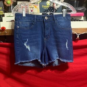 #068 Size 9 California Vintage NWT Denim Blue Distressed Women Shorts